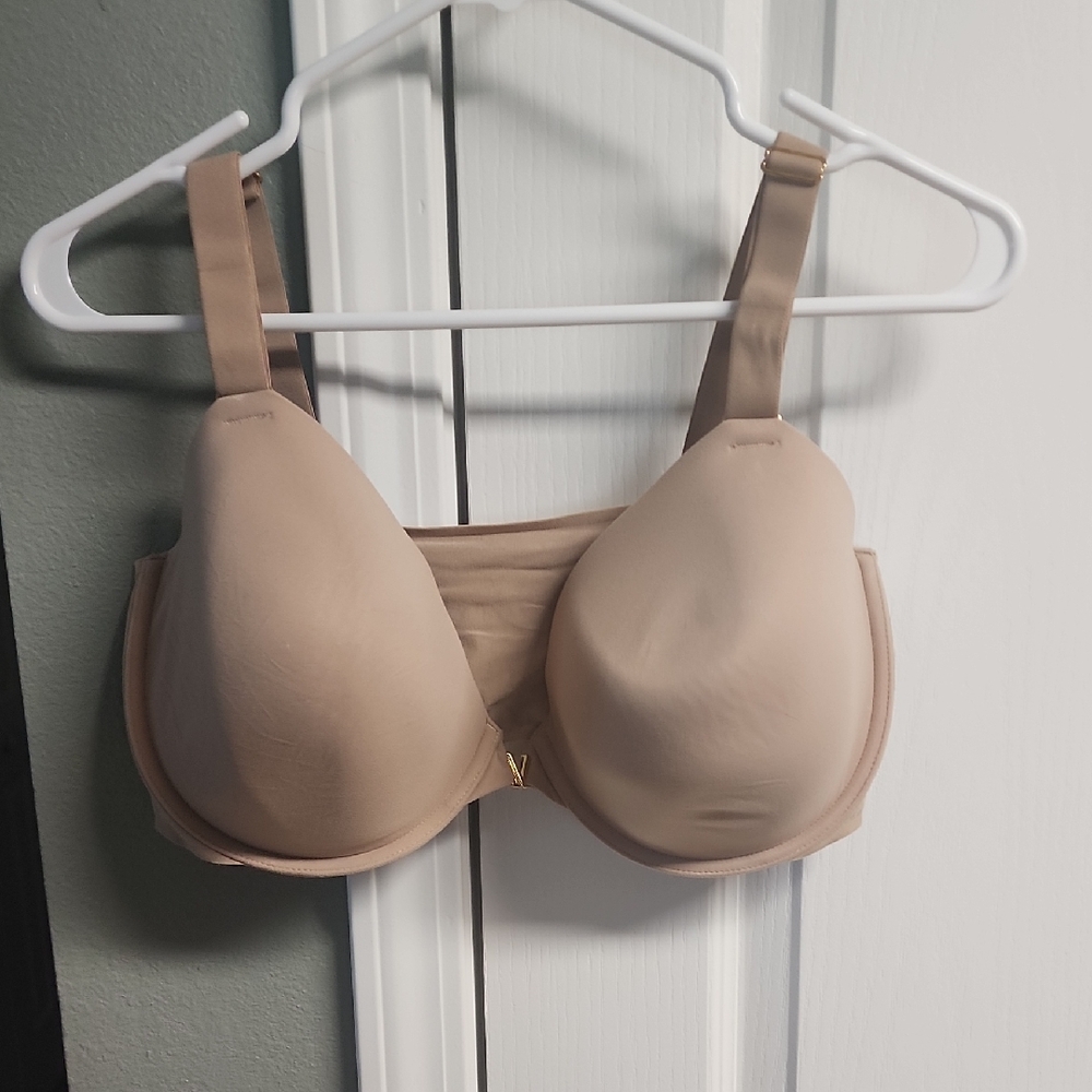 Victoria's Secret Tan T-Shirt Bra with Molded Cups